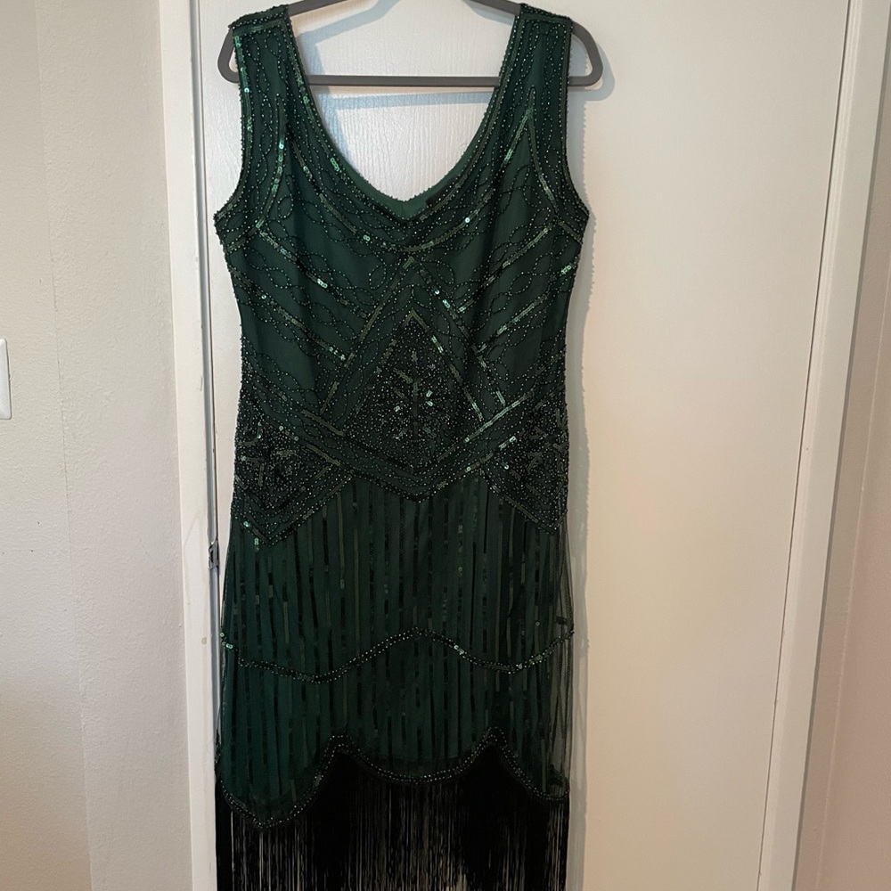 Fundaisy Emerald and Ebony Beaded Midi Dress